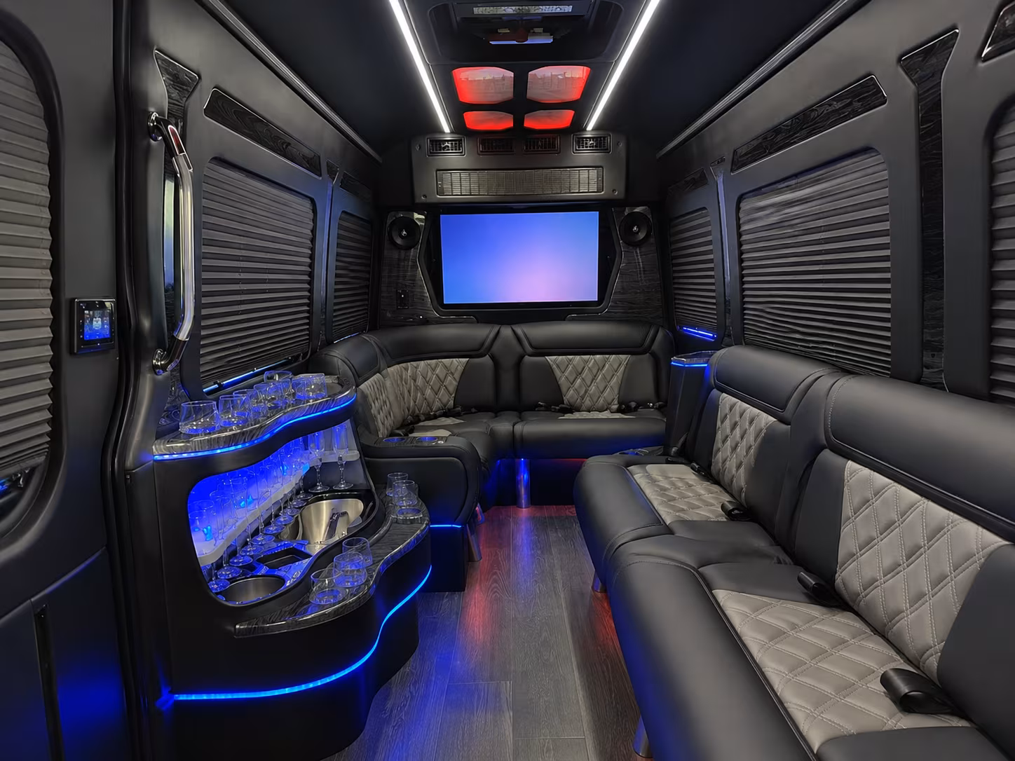 field trip bus rentals to arlington and the dfw entertainment corridor